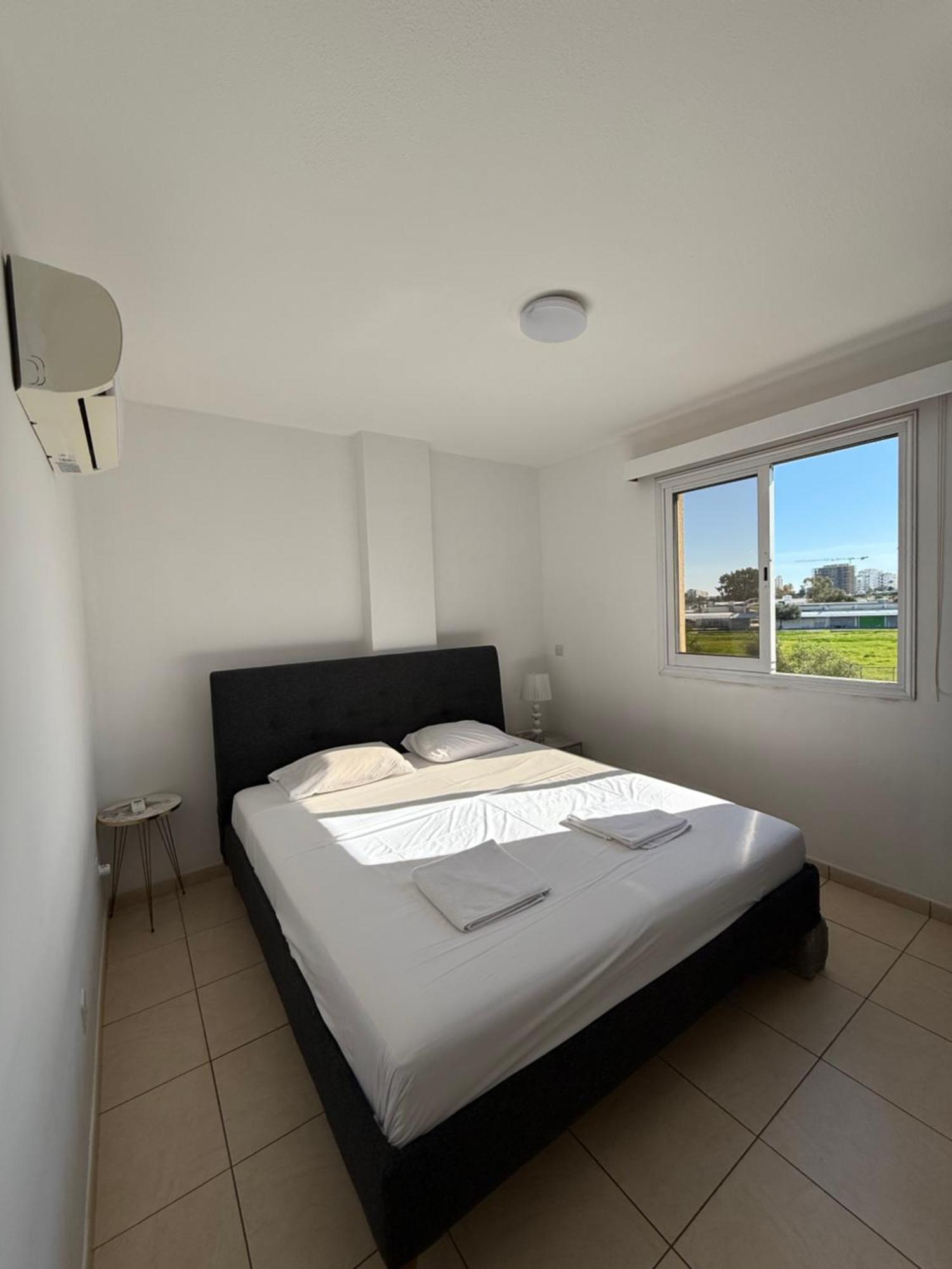 Sunrise Apartment Ларнака Екстериор снимка